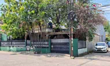 rumah hook luas di komplek pekayon bekasi ash