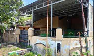 rumah hook pojok full bangunan