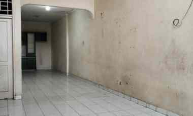 rumah hunian di taman surya jakarta barat