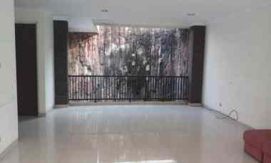 rumah hunian terawat di billymoon jakarta timur