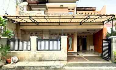 rumah ideal apik di asem baris tebet jakarta selatan