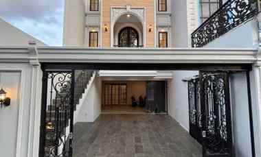 rumah jagakarsa dalam komplek