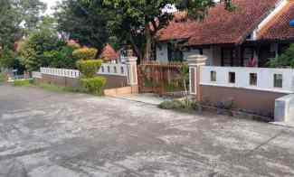 Rumah Dijual di Komplek Arco Sawangan Depok Posisi Hook Luas 876 m2