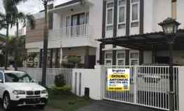 Dijual Rumah Hook 2 Lantai Purimas Rungkut Surabaya