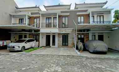 Ready Rumah Desain Bali Siap Huni di Arco Sawangan Depok