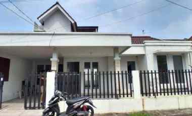 rumah jatiwaringin pondok gede dalam komplek