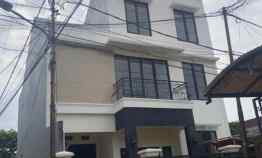 Rumah Baru 3 Lantai di Kalibata Jakarta Selatan