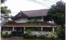 Rumah Cantik di jl Kurincang Bintaro Tangerang Selatan