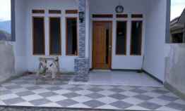 Hunian dengan Design Modern Strategis Bebas Banjir Bandung