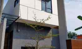 rumah jl rw dolar rt 003 rw 007