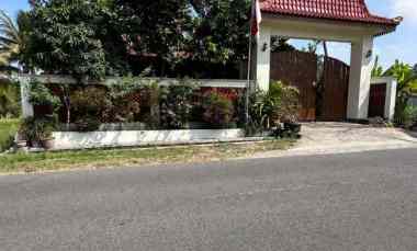 rumah joglo full jati 5 menit ke kampus uii di sleman