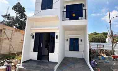 rumah kalisari jakarta timur dua lantai