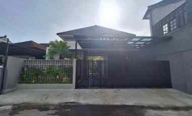 rumah keluarga nyaman di area timur candi sambisari