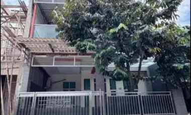 rumah keren beken di jati asih