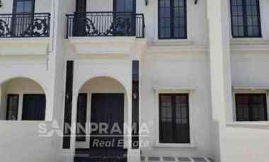 rumah keren megah di dekat kawasan gdc depok fry