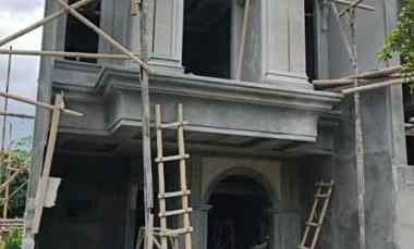 rumah klasik 2 lantai di kalimulya depok