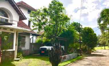 rumah klasik kluster pasadena sentul city