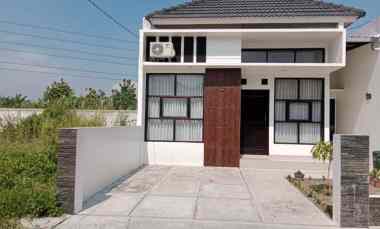 rumah klaten kota siap balik nama hanya 300 juta an