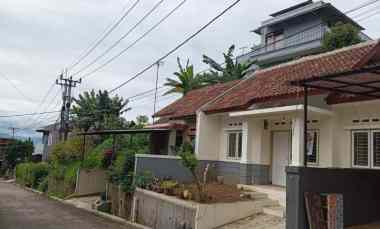 rumah kolmas murah 3 kamar jarang ada row jalan besar