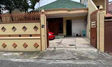 Rumah Kos Bratang Wetan