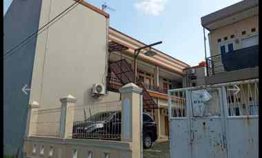 rumah kost di tengah kota karawang