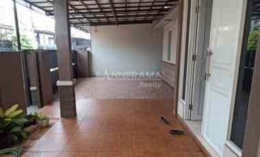 rumah lahan luas di bella casa depok dekat tip top