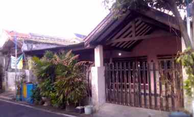 rumah lama lokasi bagus
