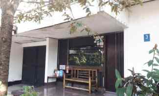 rumah lama strategis jl candrawulan turangga bandung