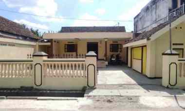 rumah lokasi candi madiun row jalan 2 mobil nego