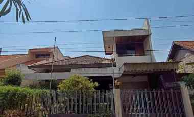 Rumah Lokasi Strategis Ketintang