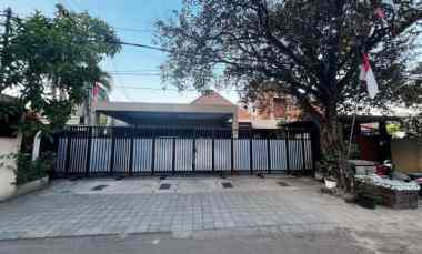 Rumah Lombok Surabaya Pusat Strategis Cocok Buat Usaha