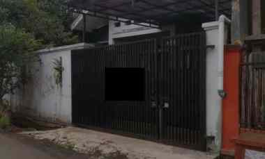 rumah luas ada taman belakang di cipageran cimahi