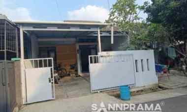 Rumah Luas Adem di Taman Anyelir Kalimulya Cilodong -Rn