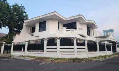 rumah luas hook dharmahusada indah