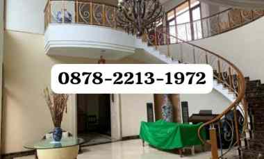 Rumah Komplek Lux Mewah dekat ke Kampus Upi Setiabudi