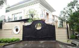 Disewa Cepat Rumah Lux Semi Furnish Lokasi Ok di Senayan