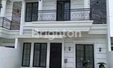 rumah manis modern nan minimalis di jl kahfi jagakarsa