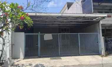 rumah manyar jaya strategis hadap utara