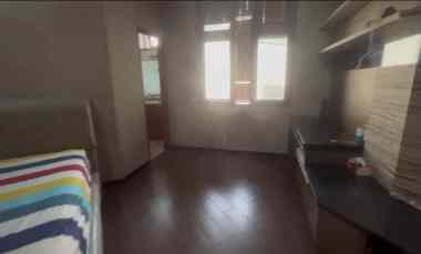 rumah manyar kartika strategis