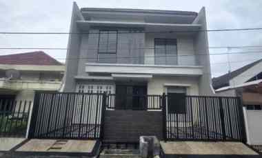 Rumah Manyar Kertoadi New Gress Minimalis Strategis