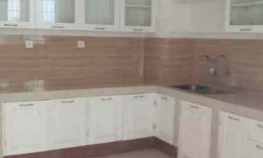 rumah manyar rejo strategis siap huni