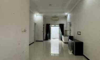 rumah manyar tirtoyoso surabaya lebar 11 hadap utara