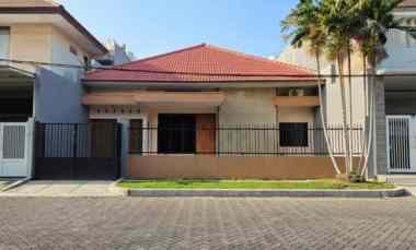 Rumah Manyar Tompotika New Gress Row 3 Mobil