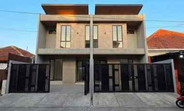 Rumah Manyar Tompotika NEW MINIMALIS, Row 3 Mobil