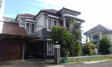 Rumah Mewah 2 Lantai Akses Mudah dekat Terminal Jombor