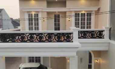 rumah mewah 2 lantai dalam cluster di mampang depok