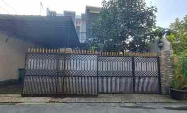 rumah mewah 2 lantai semi furnish 10 menit tol bekasi
