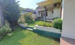 rumah mewah 2 lantai siap huni