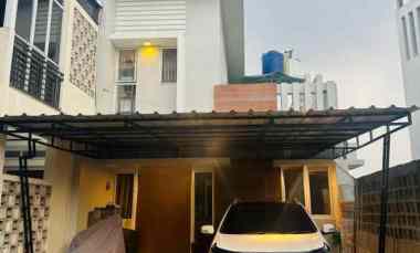 rumah mewah 3 lantai dalam townhouse di cinere depok