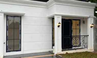 gambar rumah mewah akses dekat pintu masuk grandwisata